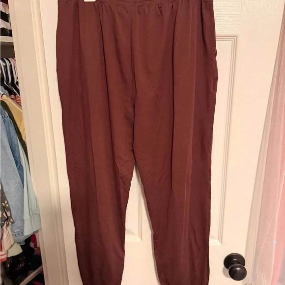 Vuori Dark Brown Joggers with Cream Drawstring - Picture 5 of 6